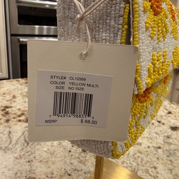 Sunflower Beaded Shoulder Bag - Yellow and White - Picture 6 of 7